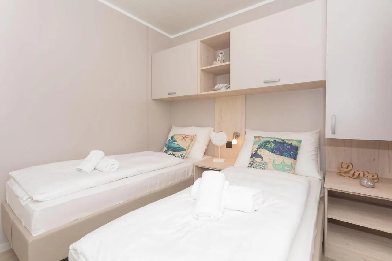 Villa Mara'S Coast - Giulia à Drage Hébergement de vacances